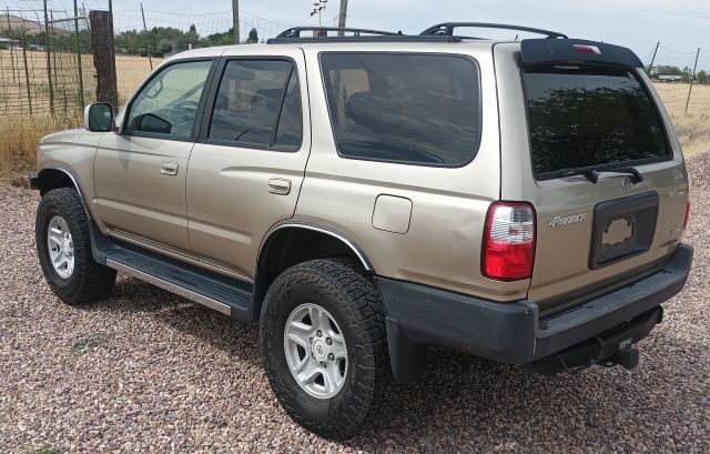2001 4RUNNER (28).jpg